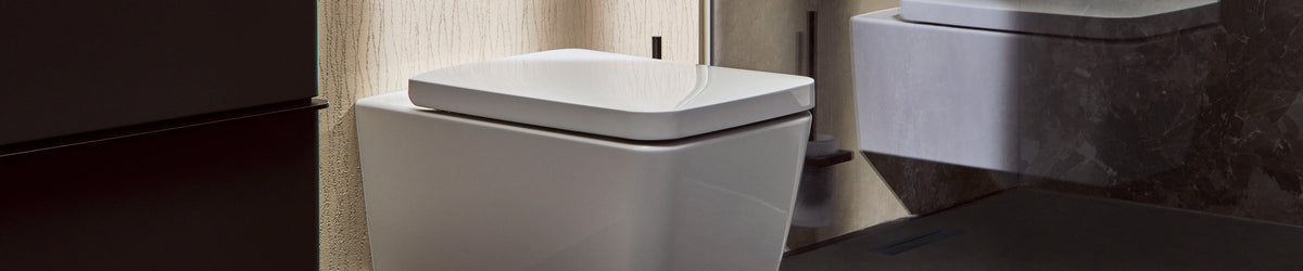 elupura-toilet-dark-bathroom-ambiance-3840x800-toiletplace