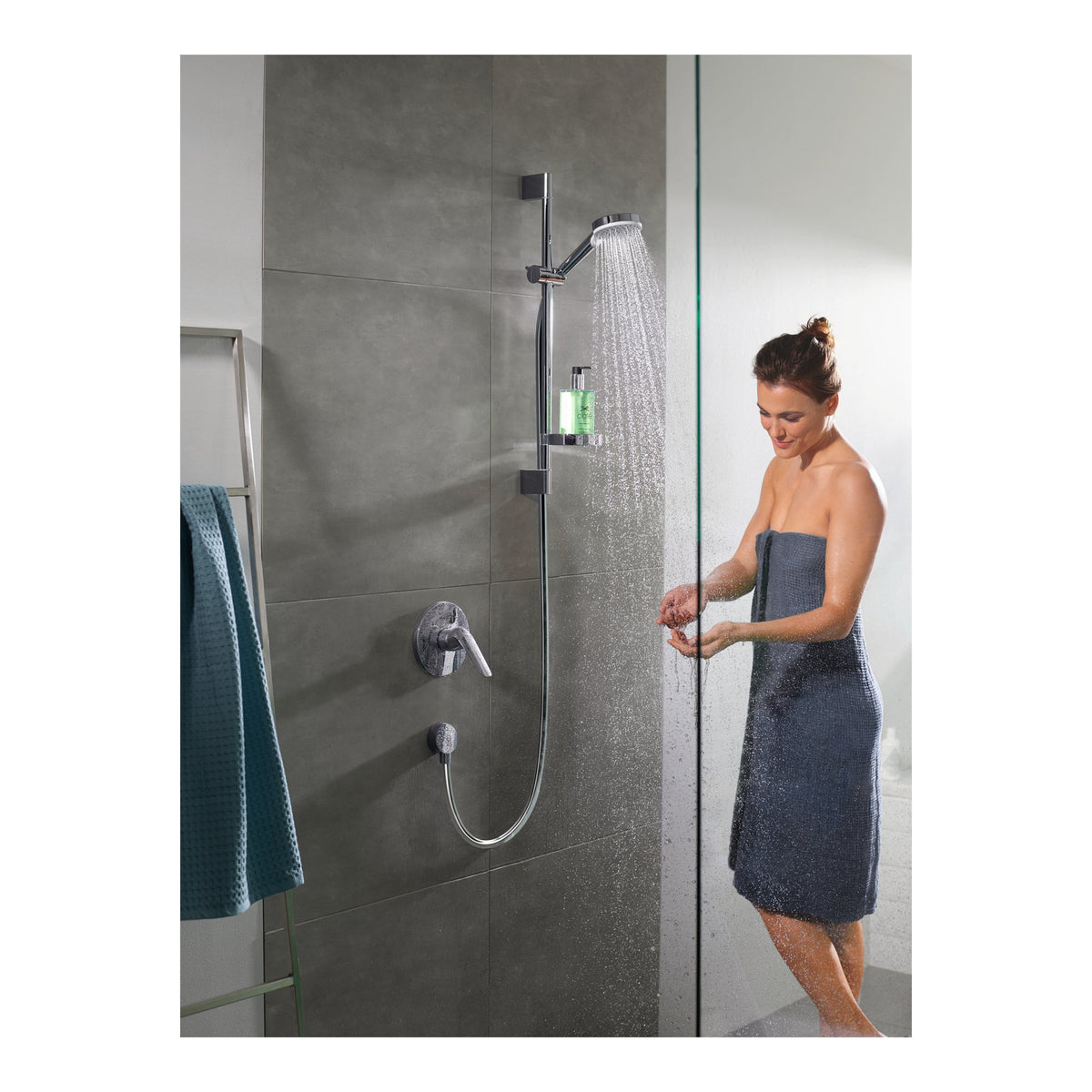 Hansgrohe-Crometta-Shower-set-100-Vario-with-shower-bar-65-cm-and-soap-dish-White-Chrome-26553400-03