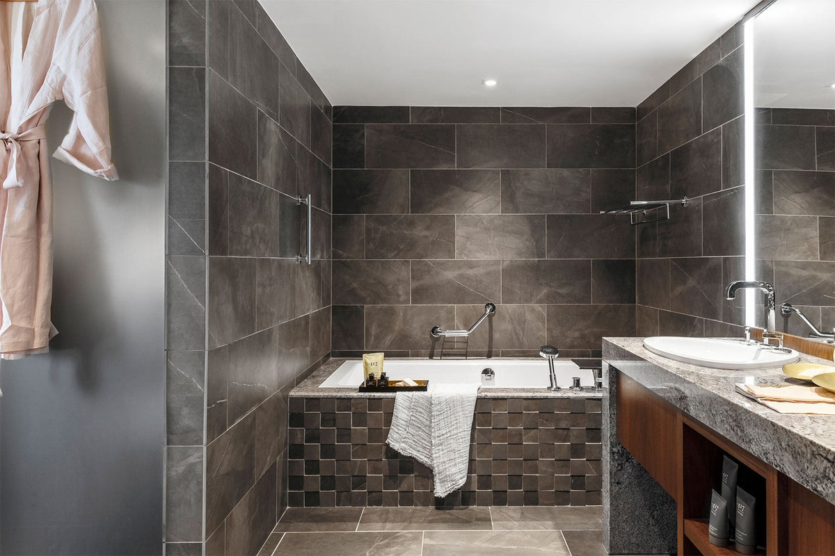 Hansgrohe & Axor 